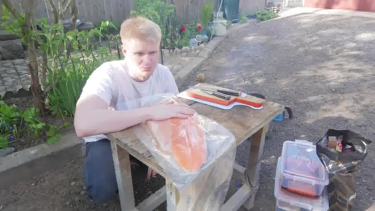 Копчение лосося на гриле с глазурью