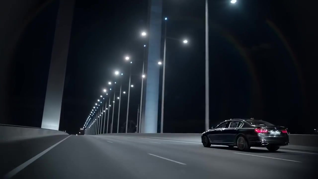 Совершенно новый BMW 7 серии 2016: официальное видео