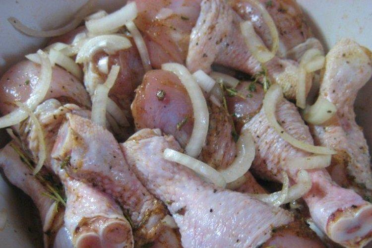 Маринад из уксуса и лука для шашлыка из курицы
